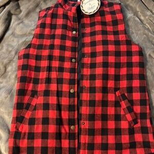 Sunshine & Rodeos Red Black Buffalo Plaid Quilted Snap Front Vest‎ Womens Medium